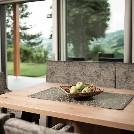 Alpenrot Apartment *